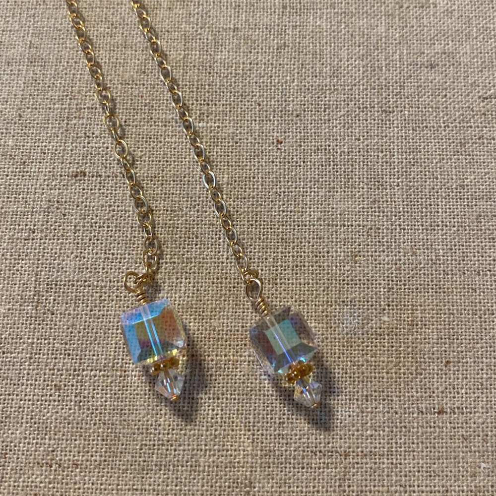 Lariat with Aurora Borialis 34” chain. Great with your New Years outfit!